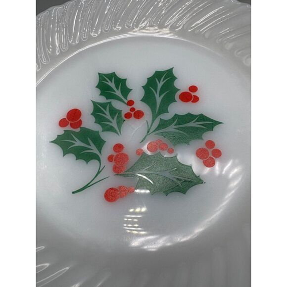 Vintage Termocrisa Mexico Christmas Salad Plates Holly Berry - Picture 2 of 4